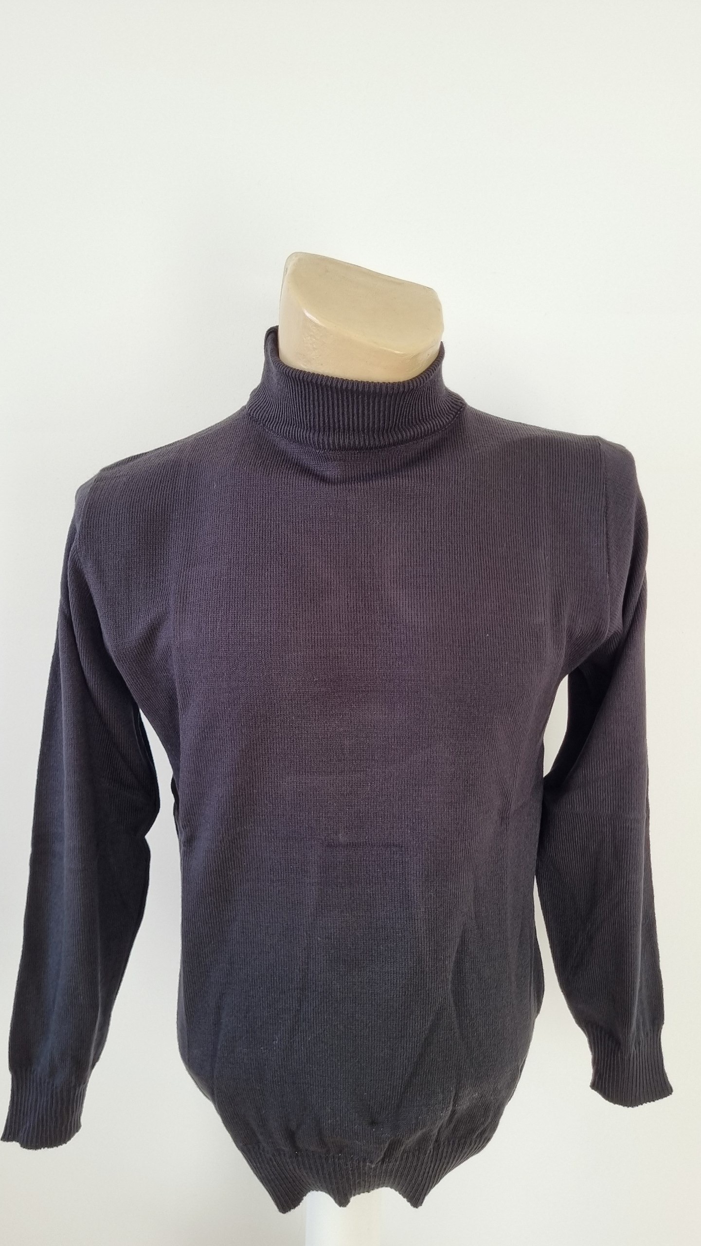 یقه اسکی کاموا مردانه – بافت ریز، تنخور عالی، بدون آبرفت و پرز